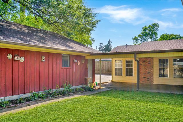 1114 Brookshire Drive, Tyler, TX 75071