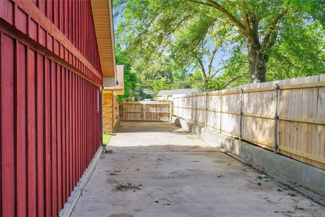 1114 Brookshire Drive, Tyler, TX 75071