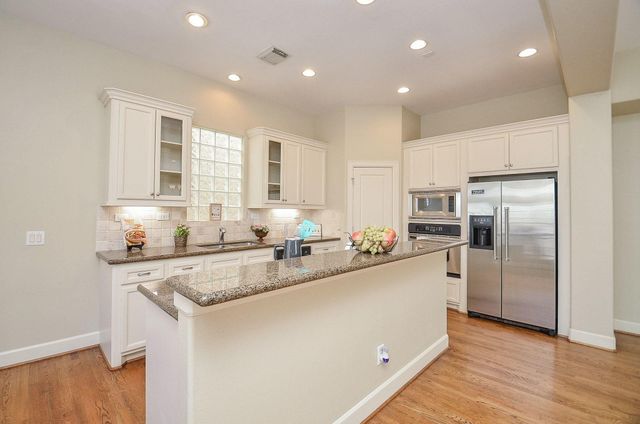 222 Knox Street F, Houston, TX 77007