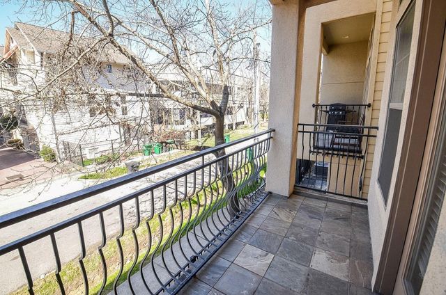 222 Knox Street F, Houston, TX 77007