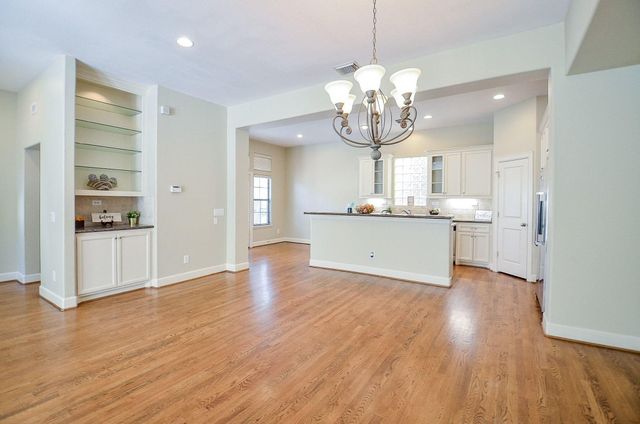 222 Knox Street F, Houston, TX 77007