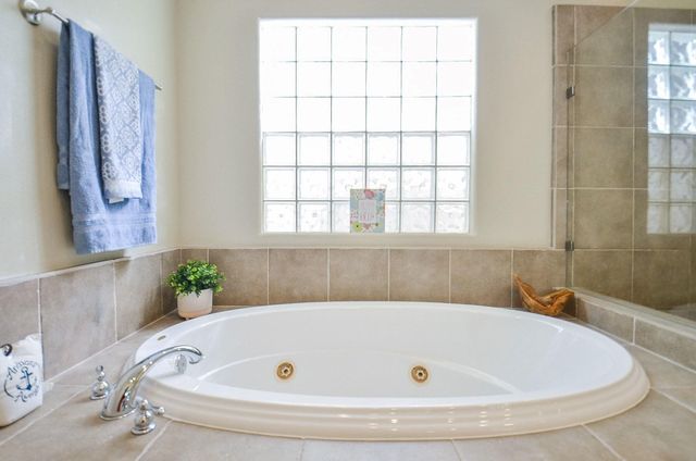 222 Knox Street F, Houston, TX 77007