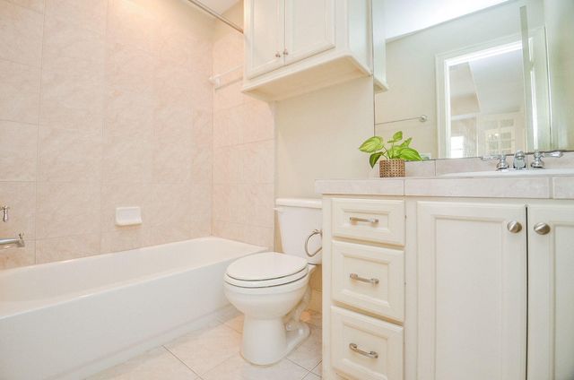 222 Knox Street F, Houston, TX 77007