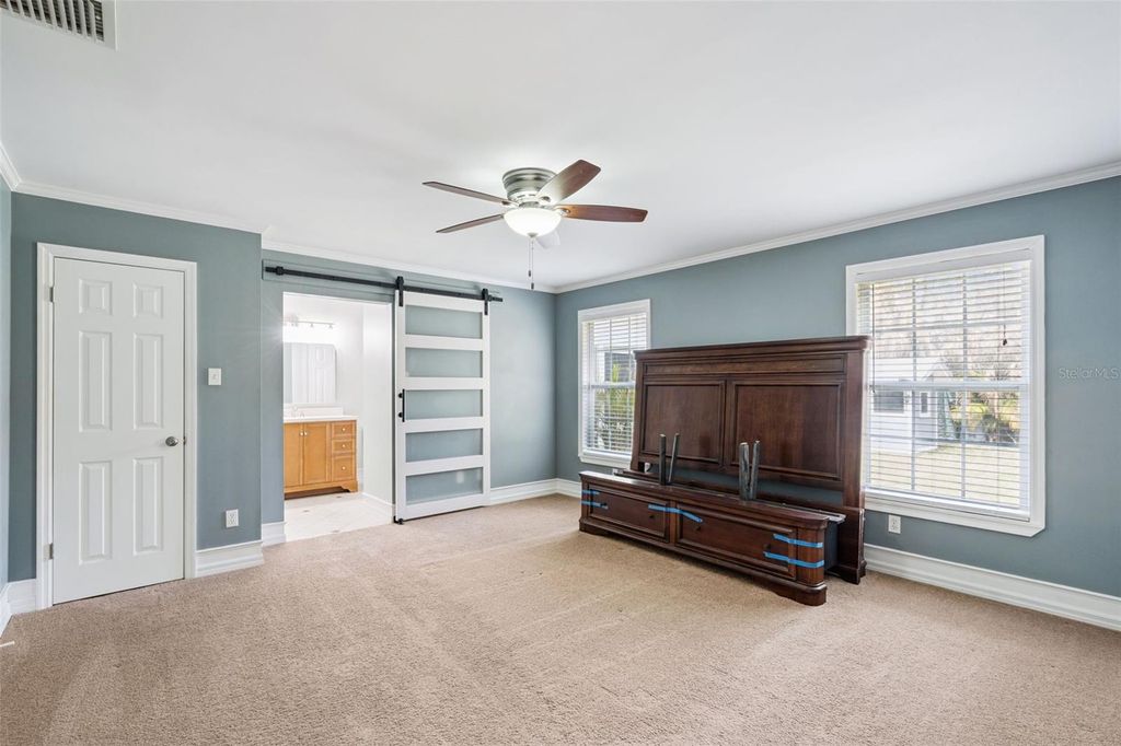 Image 16 of property listing at 14335 FRESNO DRIVE, Orlando, FL 32832