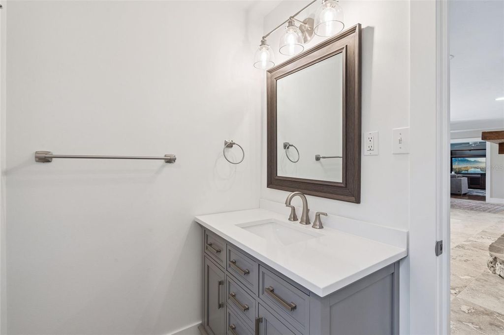Image 23 of property listing at 14335 FRESNO DRIVE, Orlando, FL 32832