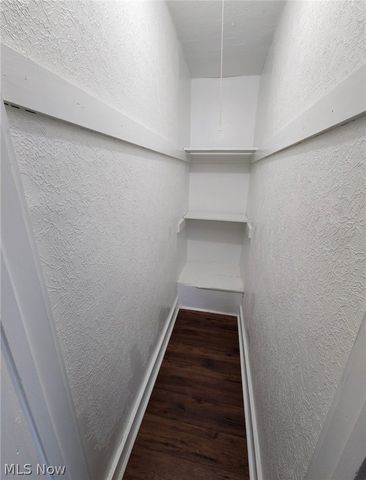 530 Rosemont Court NW, Canton, OH 44708