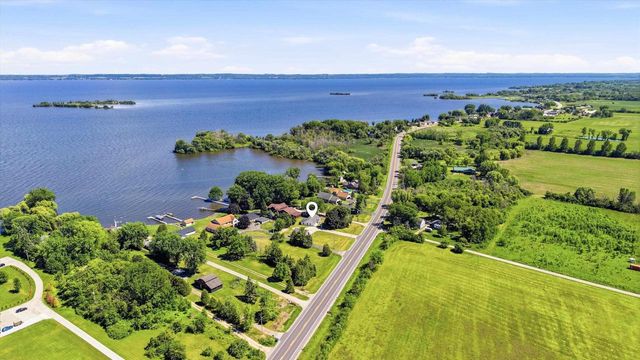 7344 S US HWY 45, Oshkosh, WI 54902