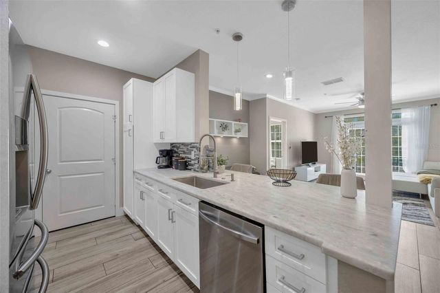 4221 W SPRUCE STREET 2217, Tampa, FL 33607