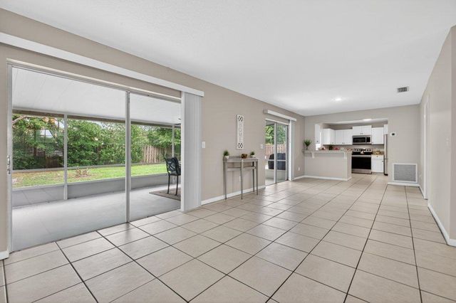 330 Shores Blvd, St Augustine, FL 32086