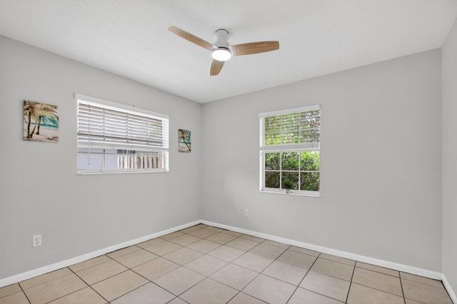 330 Shores Blvd, St Augustine, FL 32086
