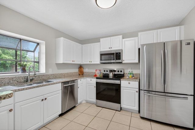 330 Shores Blvd, St Augustine, FL 32086