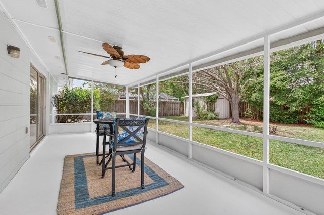 330 Shores Blvd, St Augustine, FL 32086