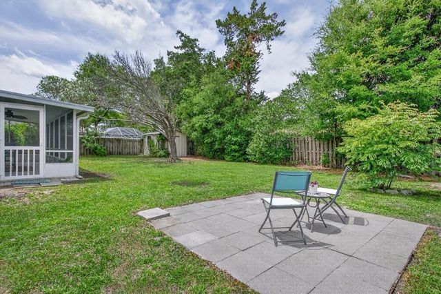 330 Shores Blvd, St Augustine, FL 32086