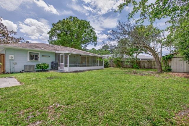 330 Shores Blvd, St Augustine, FL 32086