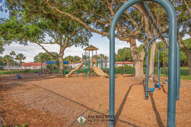 330 Shores Blvd, St Augustine, FL 32086