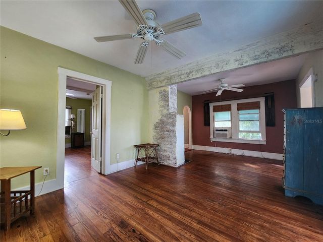 2121 7TH AVENUE W, Bradenton, FL 34205