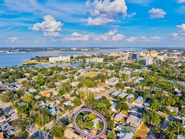 2121 7TH AVENUE W, Bradenton, FL 34205