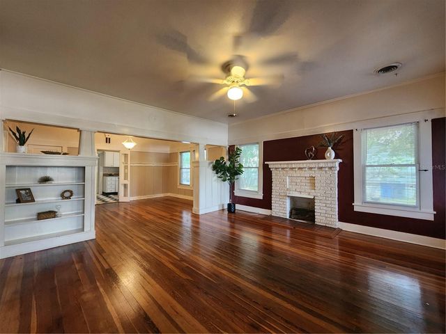 2121 7TH AVENUE W, Bradenton, FL 34205