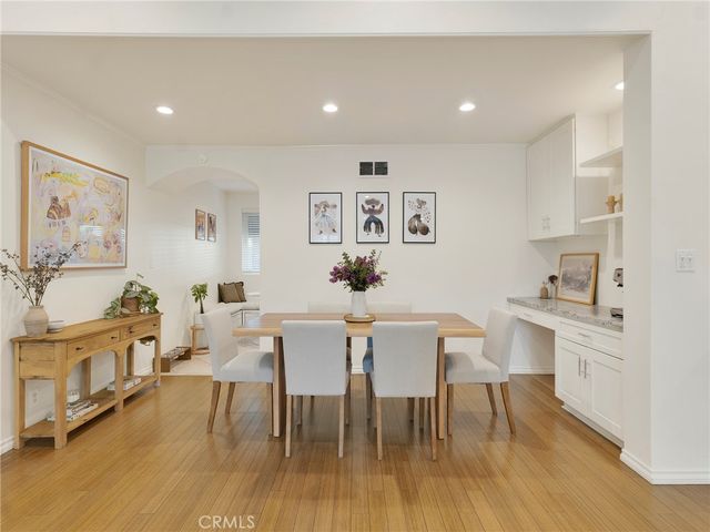 12803 Bloomfield 2, Studio City, CA 91604