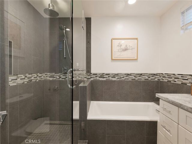 12803 Bloomfield 2, Studio City, CA 91604