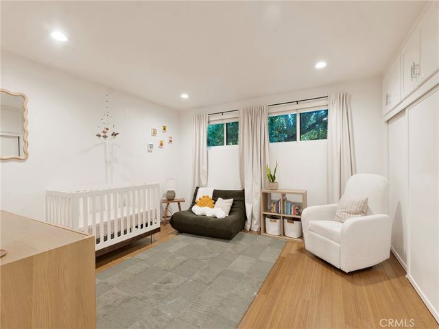 12803 Bloomfield 2, Studio City, CA 91604