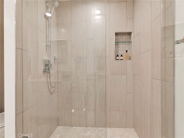 12803 Bloomfield 2, Studio City, CA 91604