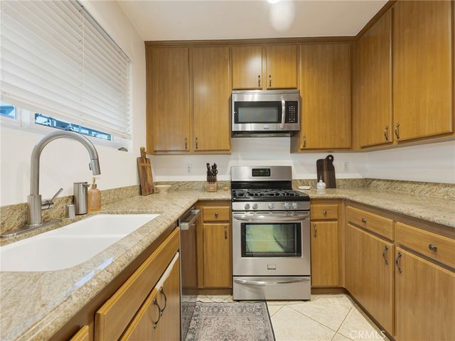 12803 Bloomfield 2, Studio City, CA 91604