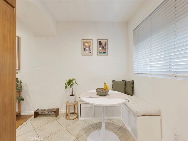 12803 Bloomfield 2, Studio City, CA 91604