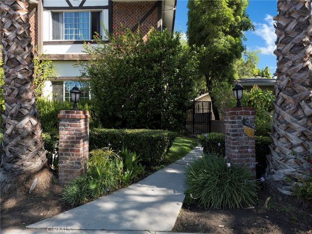 12803 Bloomfield 2, Studio City, CA 91604