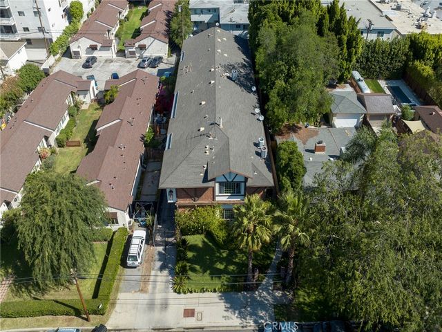 12803 Bloomfield 2, Studio City, CA 91604