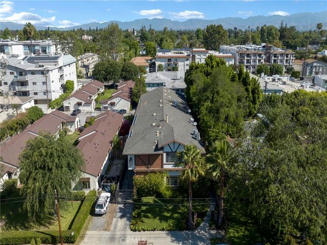 12803 Bloomfield 2, Studio City, CA 91604