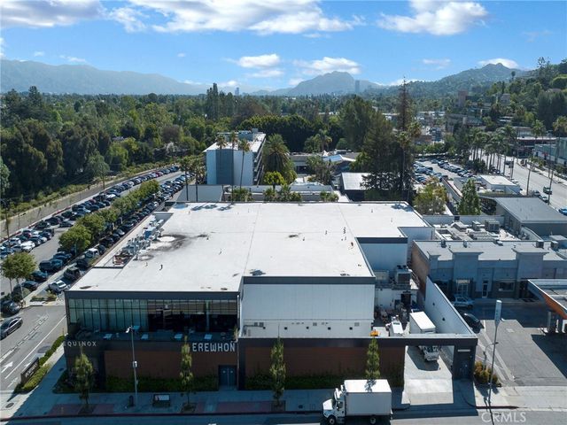 12803 Bloomfield 2, Studio City, CA 91604