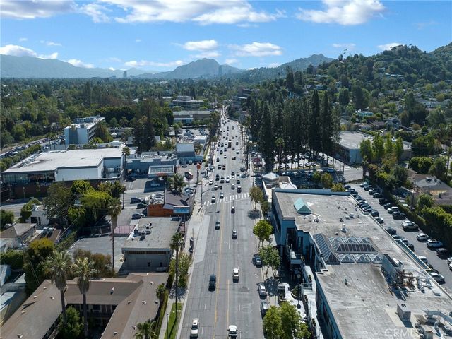 12803 Bloomfield 2, Studio City, CA 91604