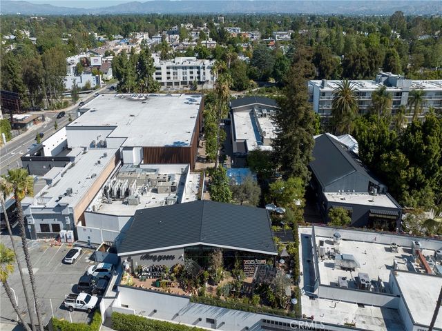 12803 Bloomfield 2, Studio City, CA 91604