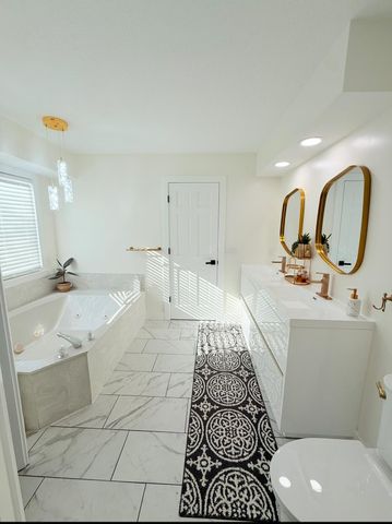 4916 S Buckingham Lane, Springfield, MO 65810