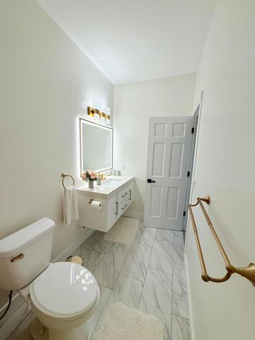 4916 S Buckingham Lane, Springfield, MO 65810