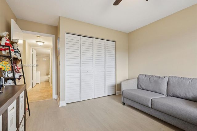 4725 E Lucerne Lakes Blvd E 405, Lake Worth, FL 33467