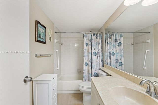 4725 E Lucerne Lakes Blvd E 405, Lake Worth, FL 33467