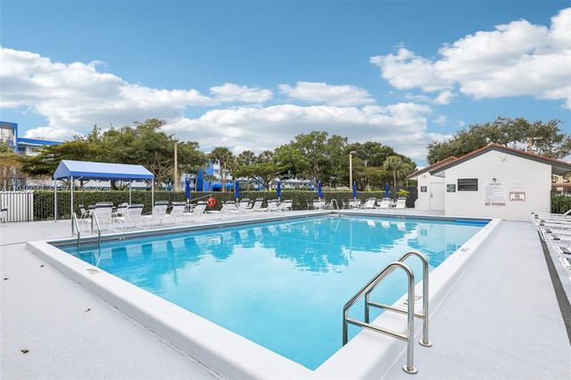 4725 E Lucerne Lakes Blvd E 405, Lake Worth, FL 33467