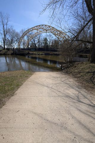 3866 E 1425 N, Wheatfield, IN 46392