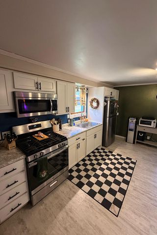 3866 E 1425 N, Wheatfield, IN 46392