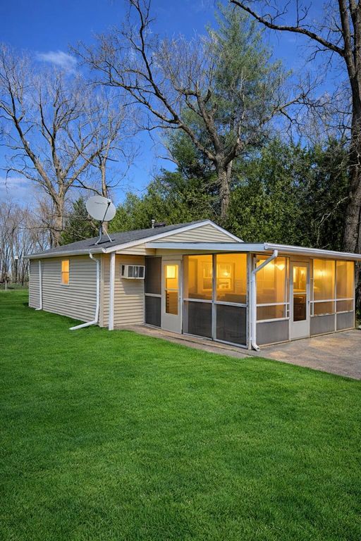 3866 E 1425 N, Wheatfield, IN 46392