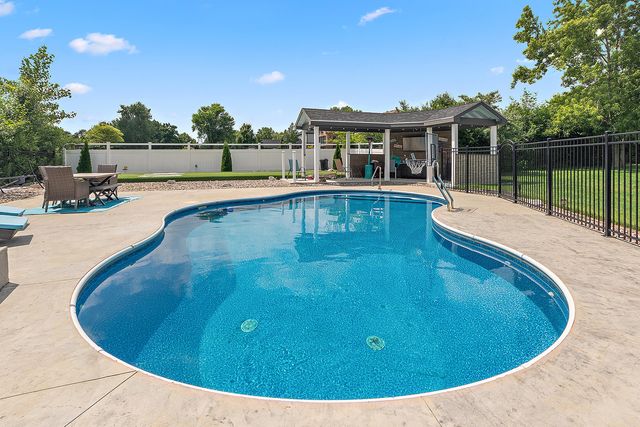 21707 Owens Road, Mokena, IL 60448