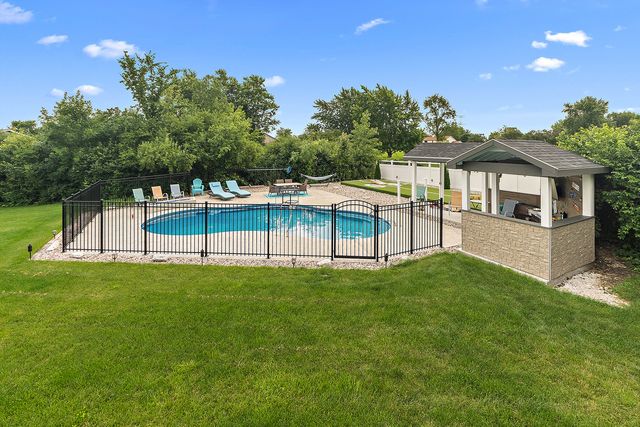 21707 Owens Road, Mokena, IL 60448