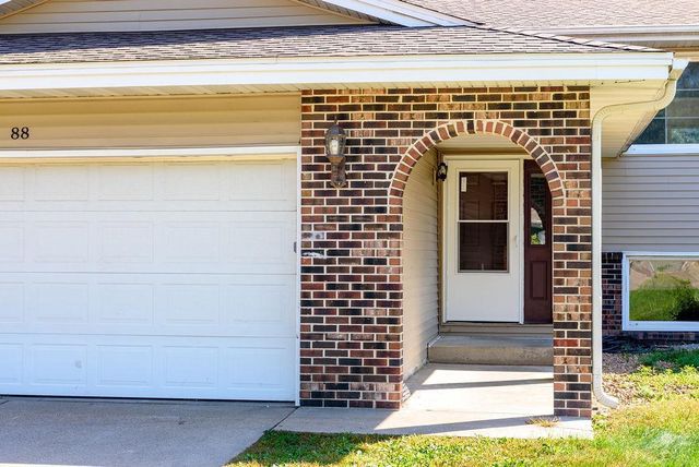 88 108th Avenue NW, Coon Rapids, MN 55448