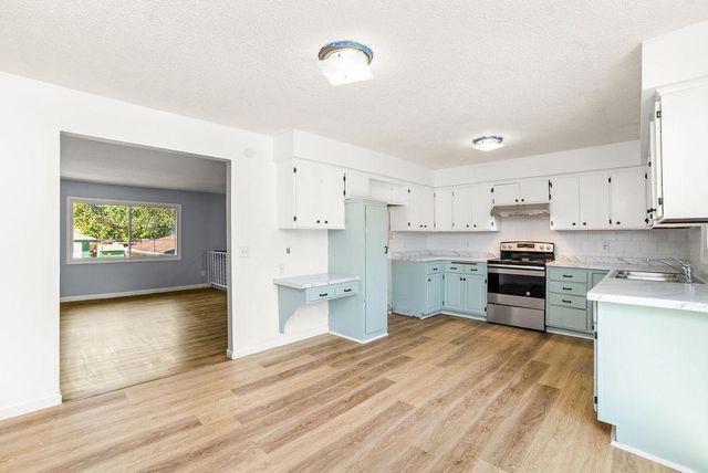 88 108th Avenue NW, Coon Rapids, MN 55448