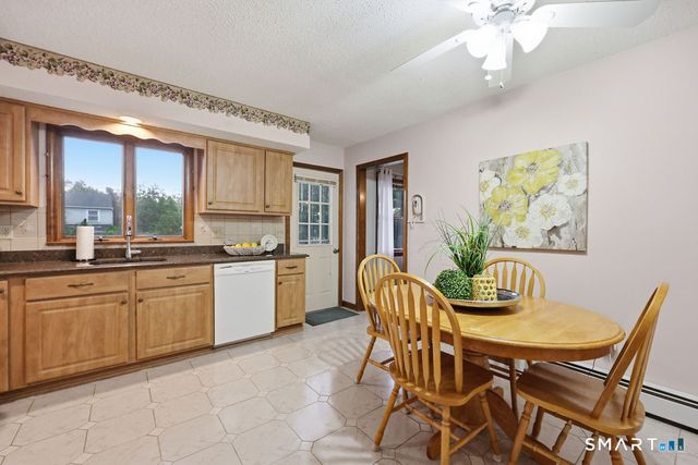 7 Dogwood Drive, Ansonia, CT 06401
