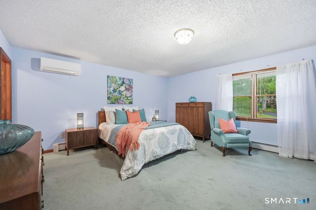 7 Dogwood Drive, Ansonia, CT 06401