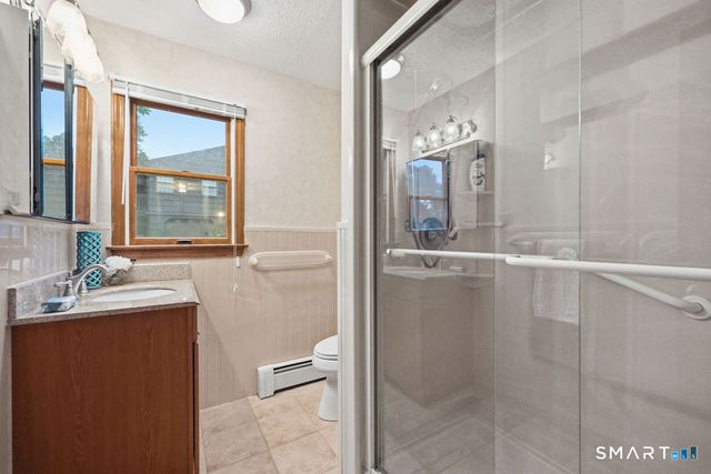 7 Dogwood Drive, Ansonia, CT 06401