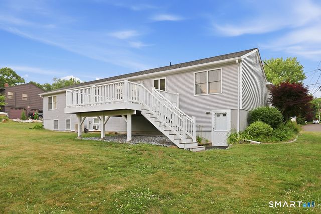 7 Dogwood Drive, Ansonia, CT 06401